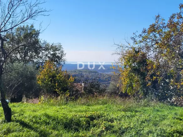 Land In Grožnjan, Croatia (958 M²)