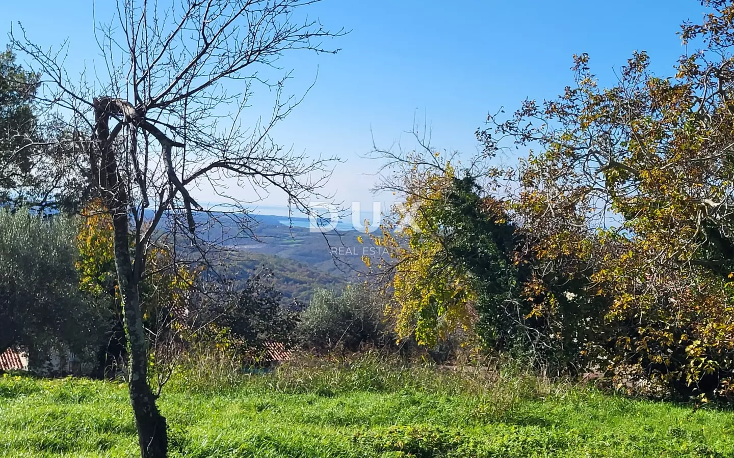 Land In Grožnjan, Croatia (958 M²)