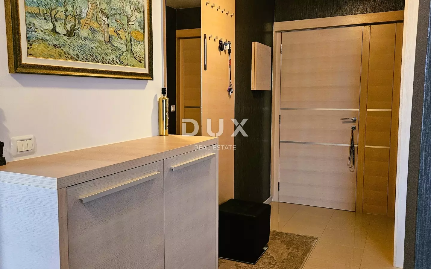 1-bedroom Apartment In Pješčana Uvala, Croatia (100 M²)