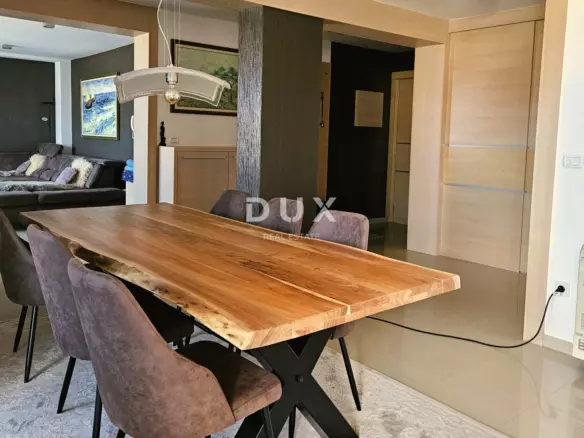 1-bedroom Apartment In Pješčana Uvala, Croatia (100 M²)