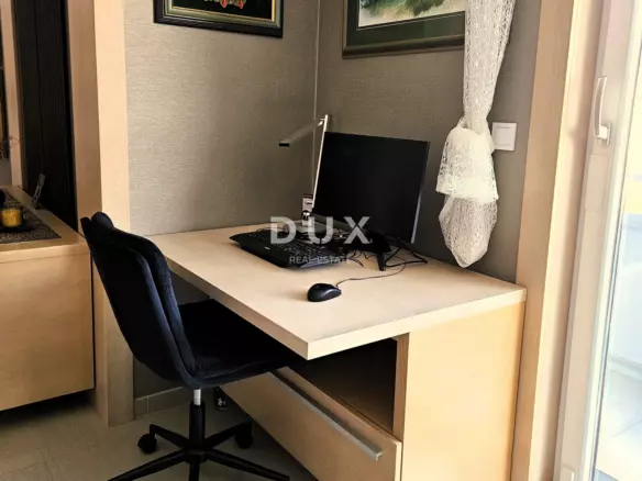 1-bedroom Apartment In Pješčana Uvala, Croatia (100 M²)
