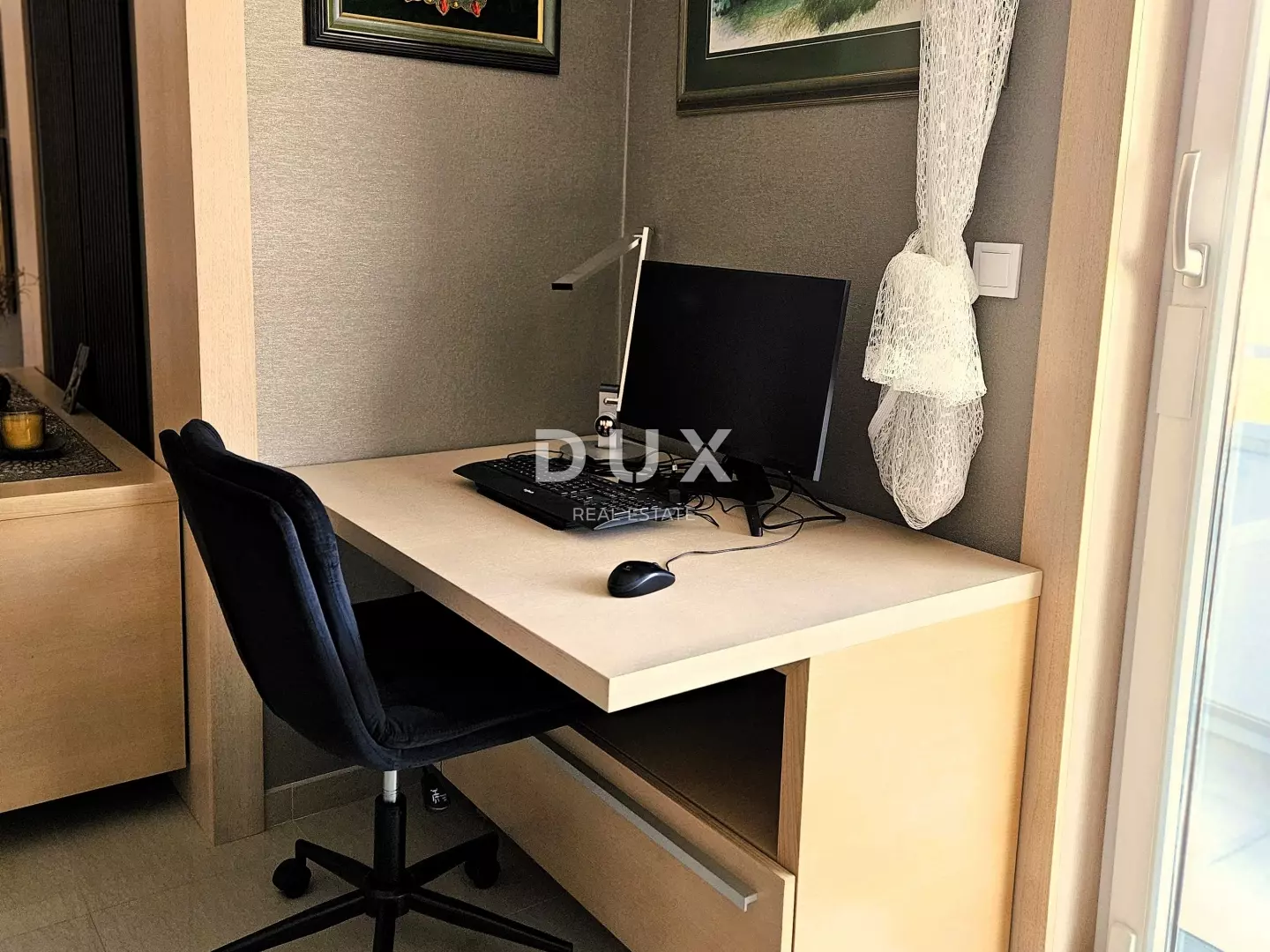 1-bedroom Apartment In Pješčana Uvala, Croatia (100 M²)