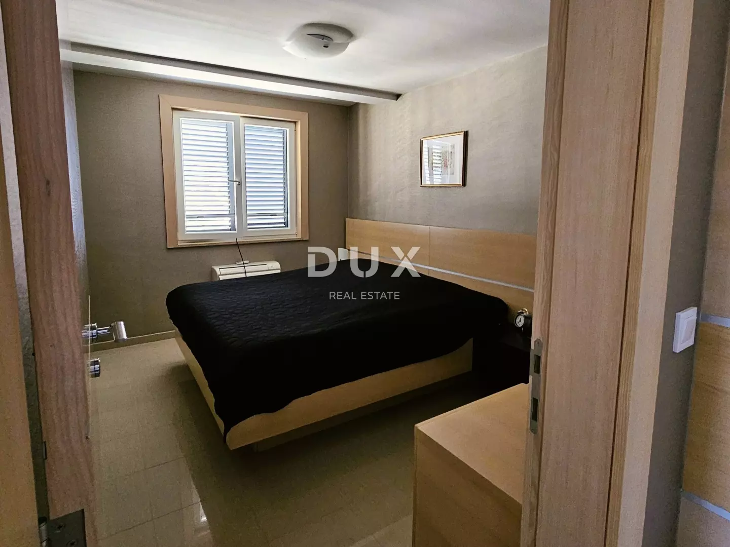 1-bedroom Apartment In Pješčana Uvala, Croatia (100 M²)