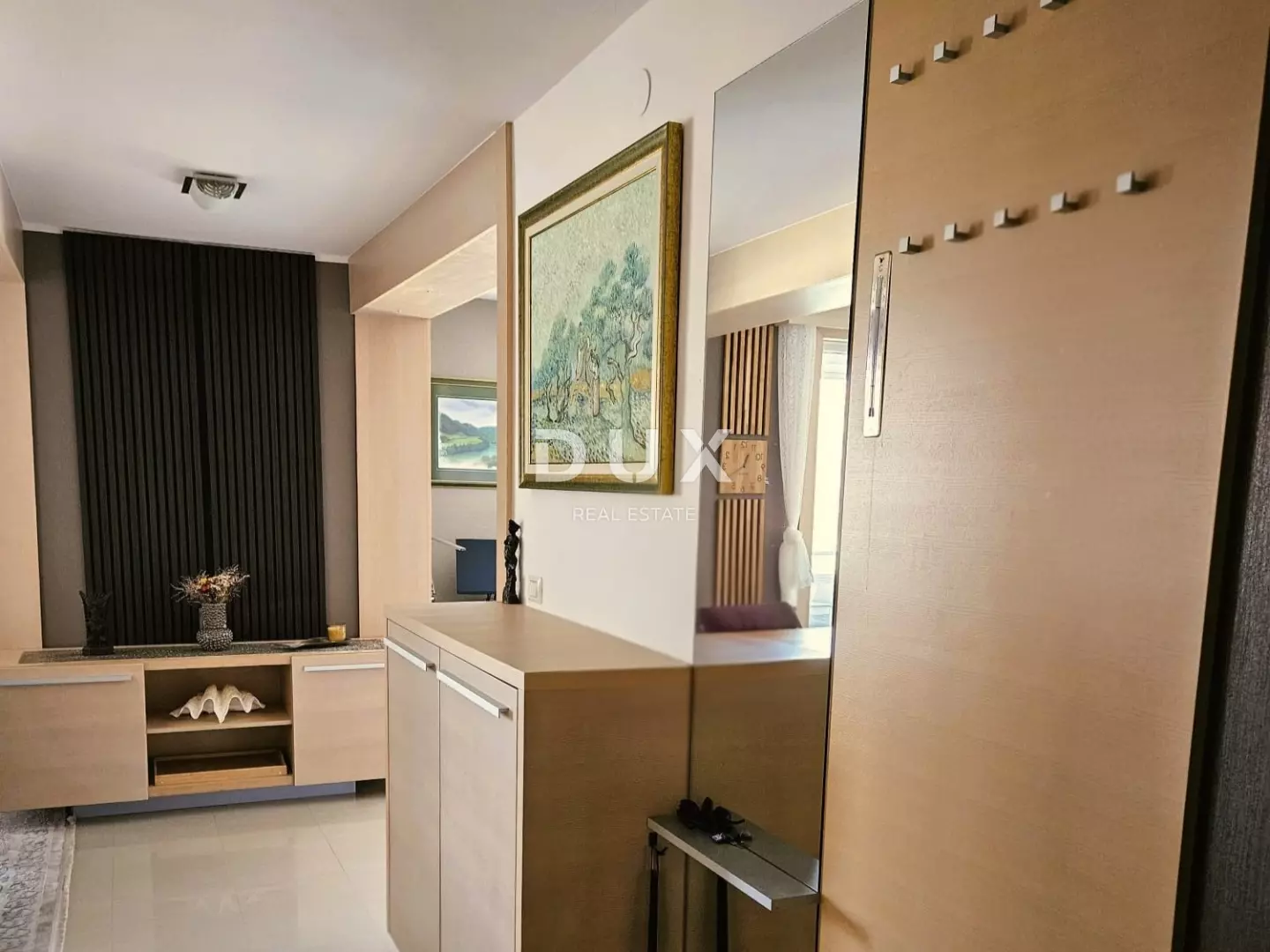 1-bedroom Apartment In Pješčana Uvala, Croatia (100 M²)