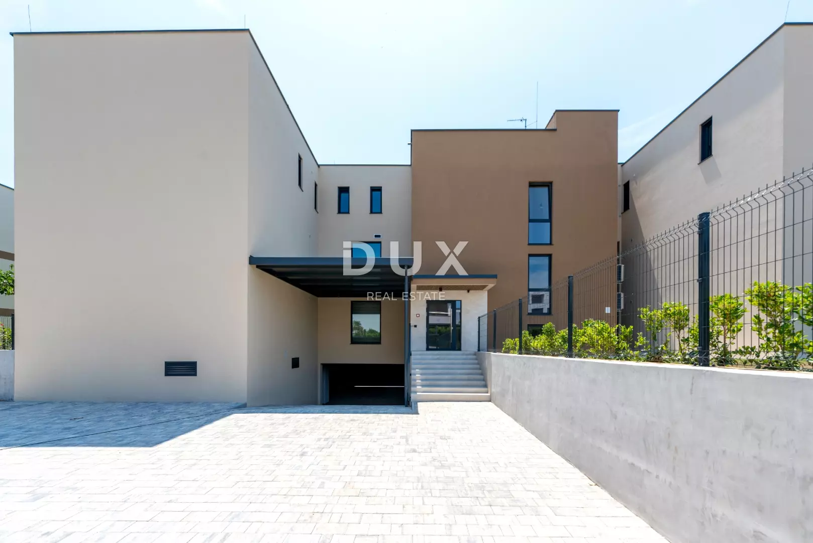 2-bedroom Apartment In Novigrad, Croatia (115,93 M²)