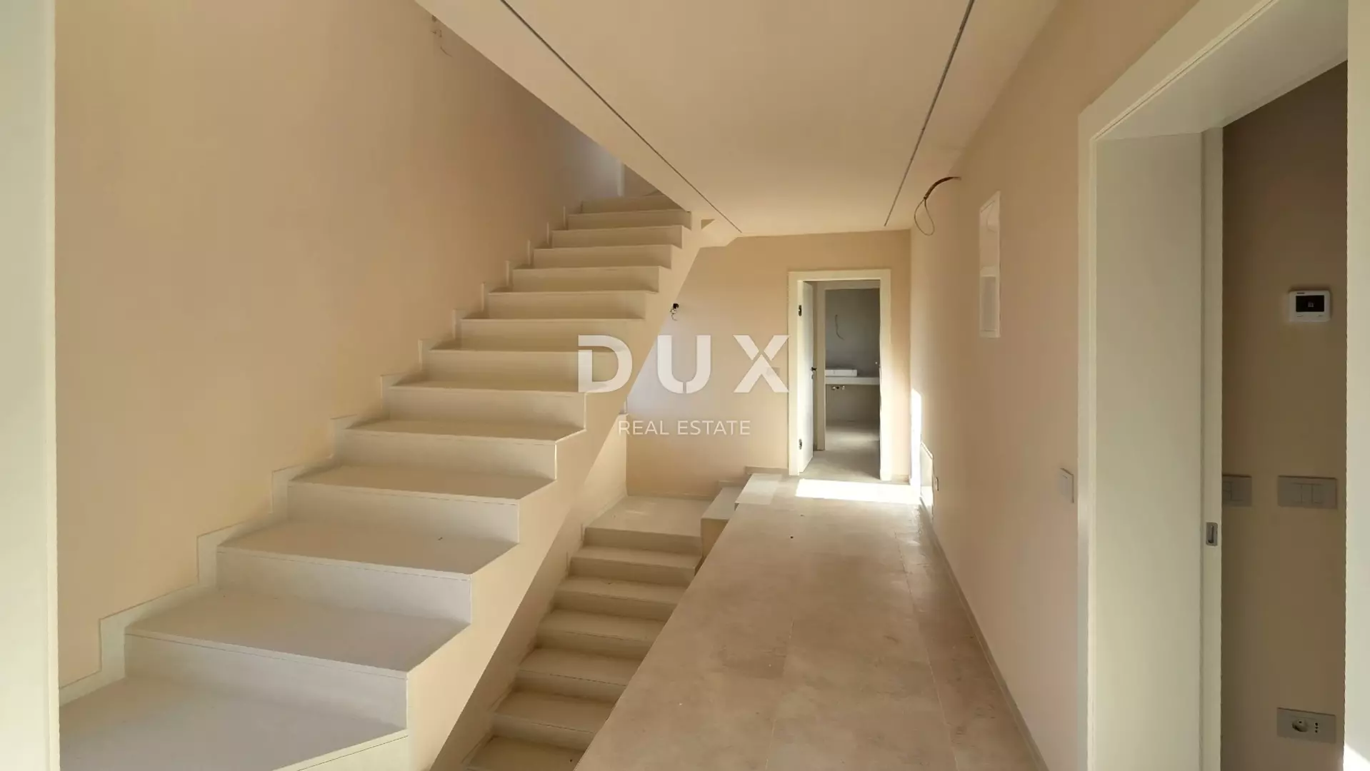 4-bedroom Detached House In Poreč, Croatia (307 M²)