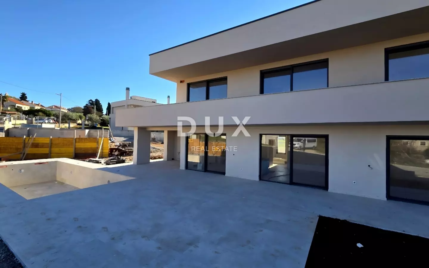4-bedroom Detached House In Poreč, Croatia (307 M²)
