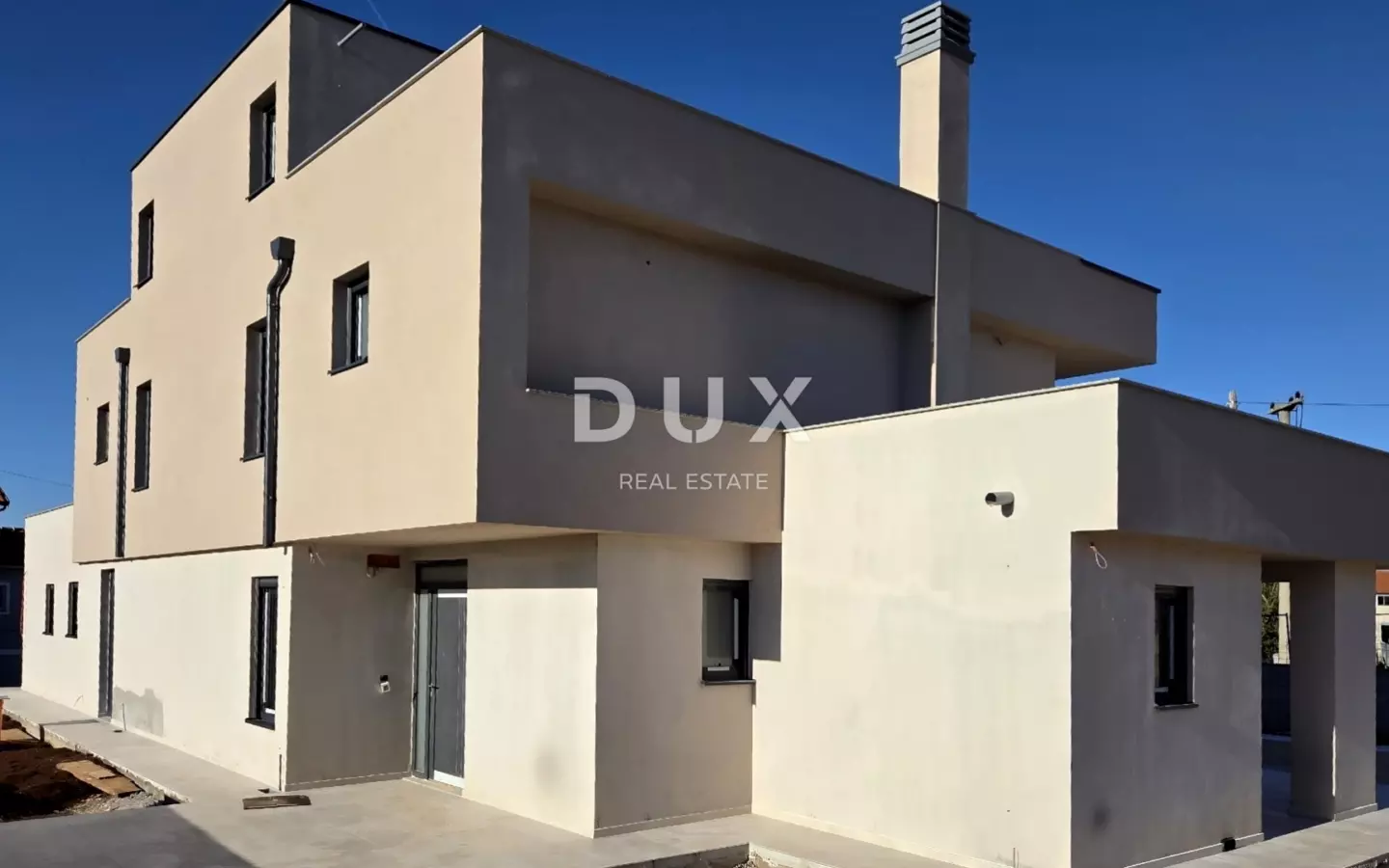 4-bedroom Detached House In Poreč, Croatia (307 M²)