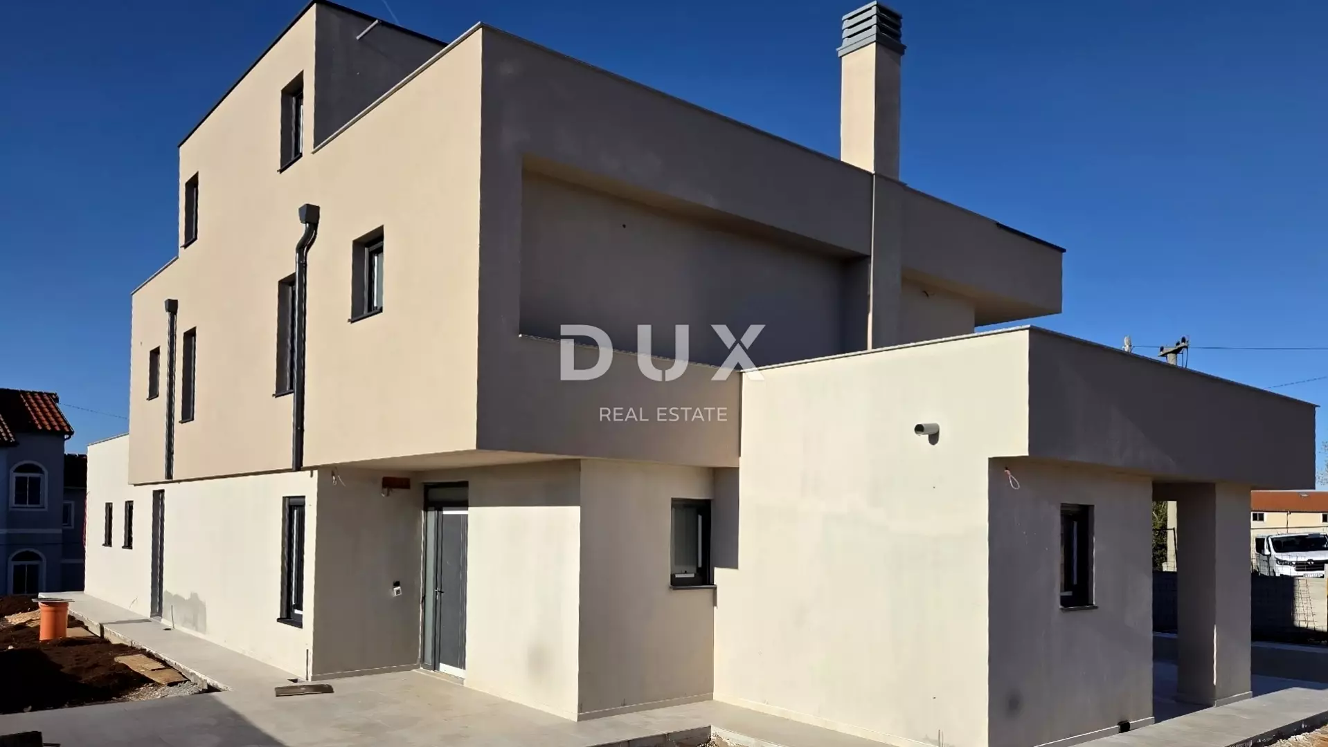 4-bedroom Detached House In Poreč, Croatia (307 M²)
