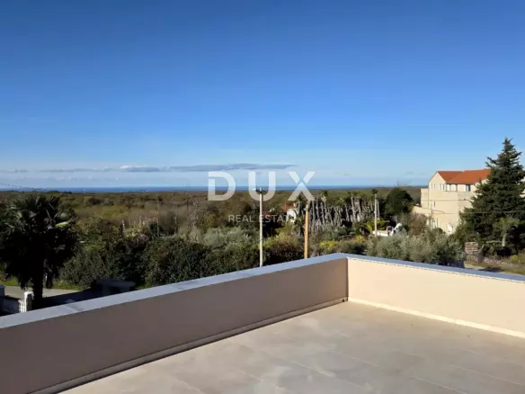 4-bedroom Detached House In Poreč, Croatia (307 M²)