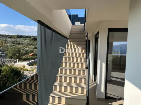 3-bedroom Apartment In Krk, Croatia (270 M²)
