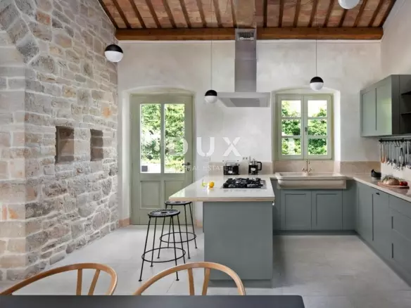 4-bedroom Villa In Višnjan, Croatia (309 M²)