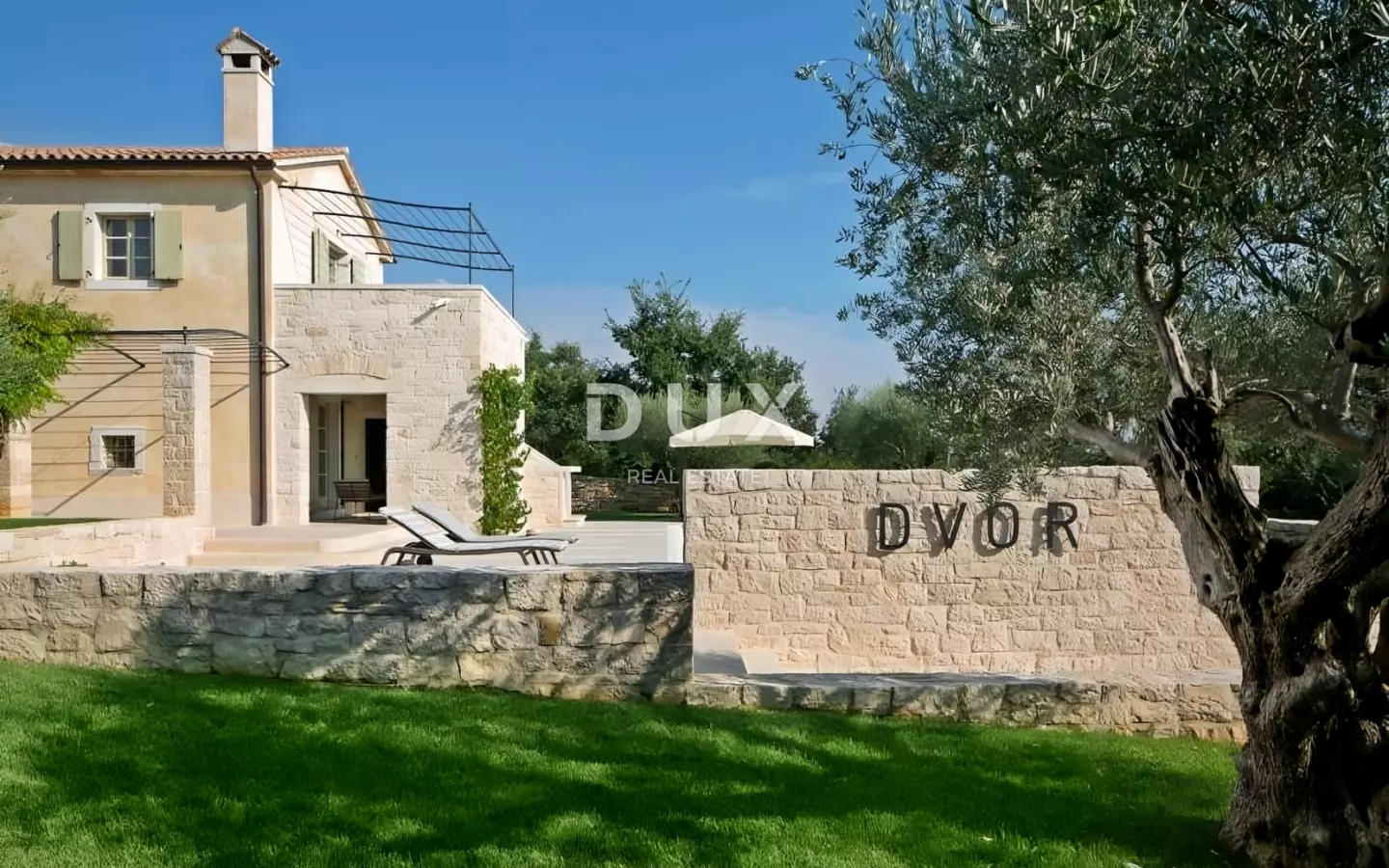 4-bedroom Villa In Višnjan, Croatia (309 M²)