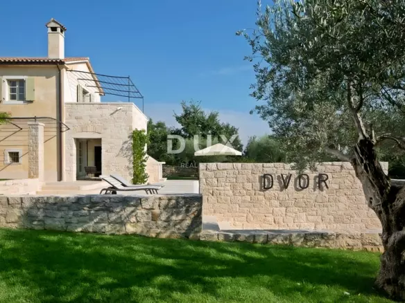 4-bedroom Villa In Višnjan, Croatia (309 M²)