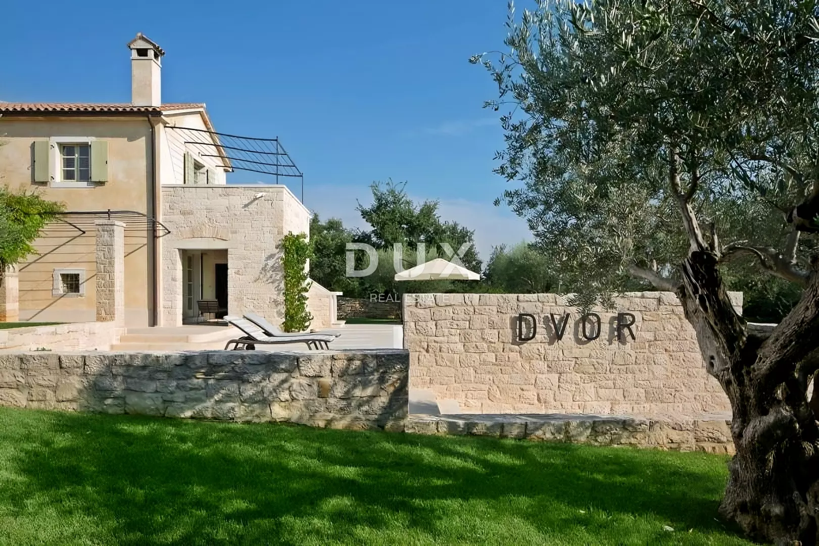 4-bedroom Villa In Višnjan, Croatia (309 M²)
