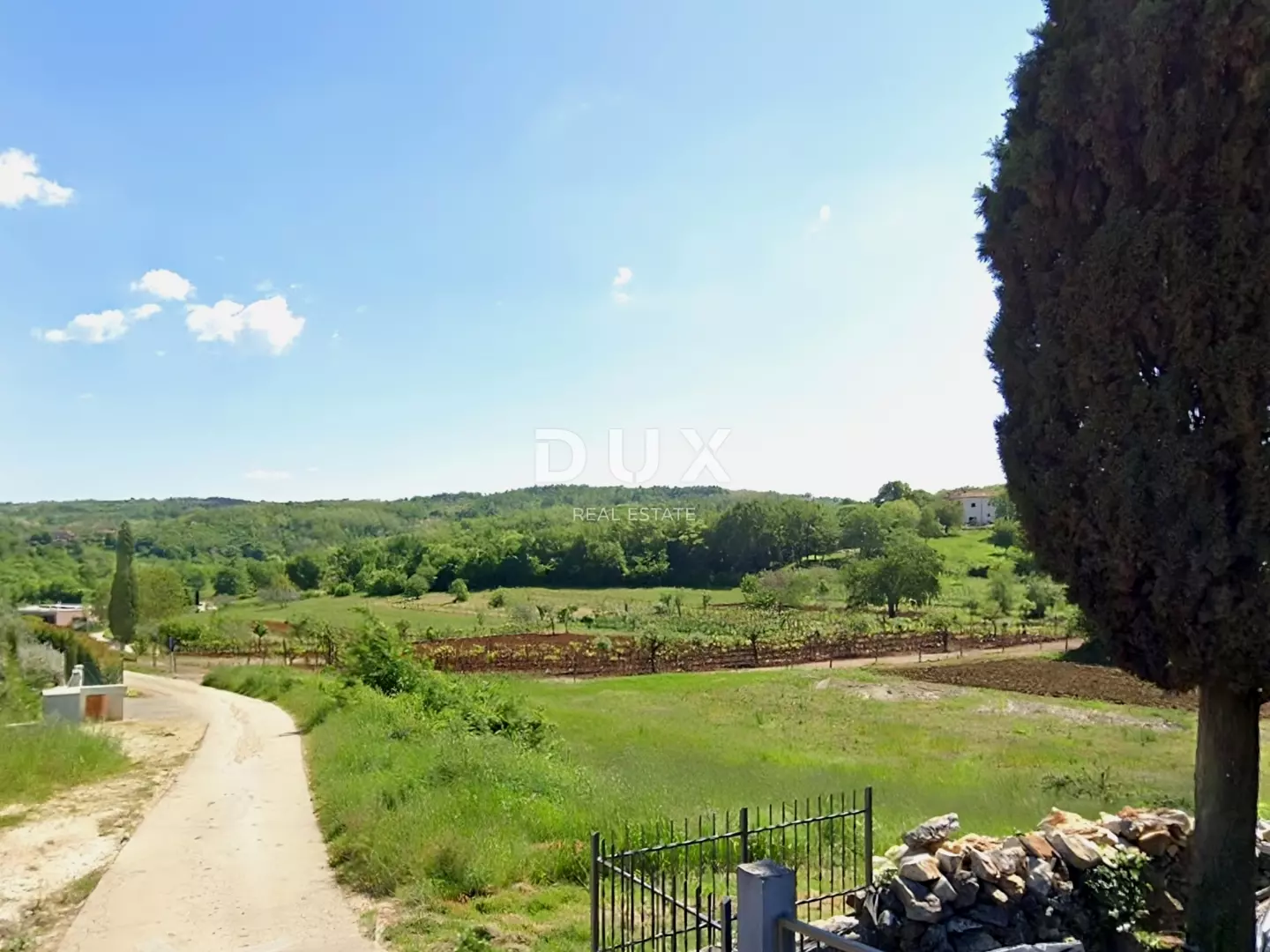 Land In Motovun, Croatia (1.089 M²)