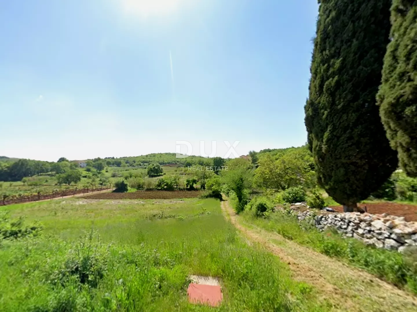 Land In Motovun, Croatia (1.089 M²)