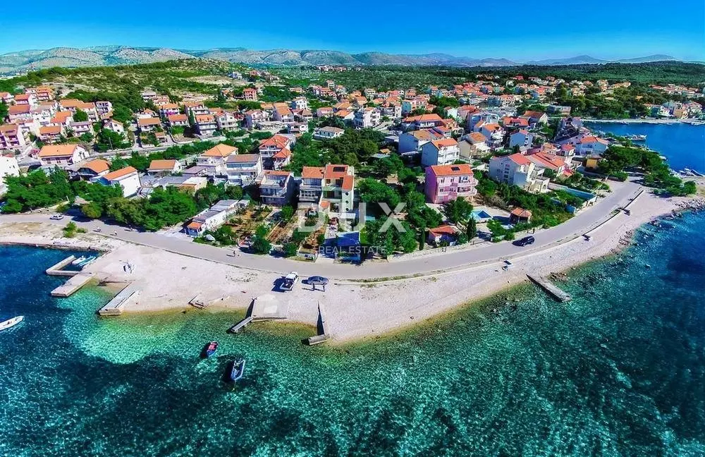 Land In Brodarica, Croatia (1.040 M²)