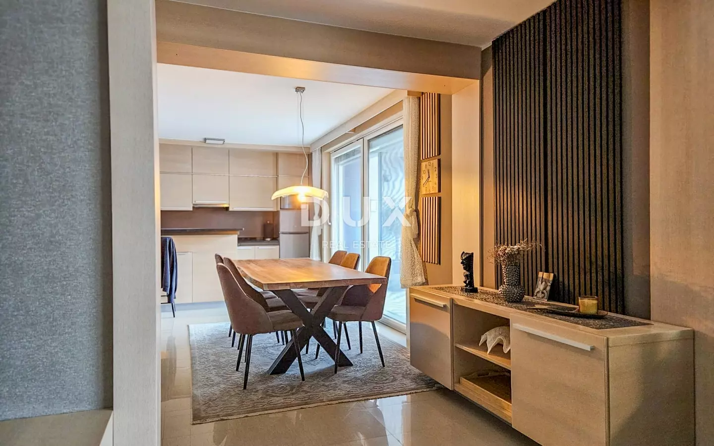 1-bedroom Apartment In Pješčana Uvala, Croatia (100 M²)