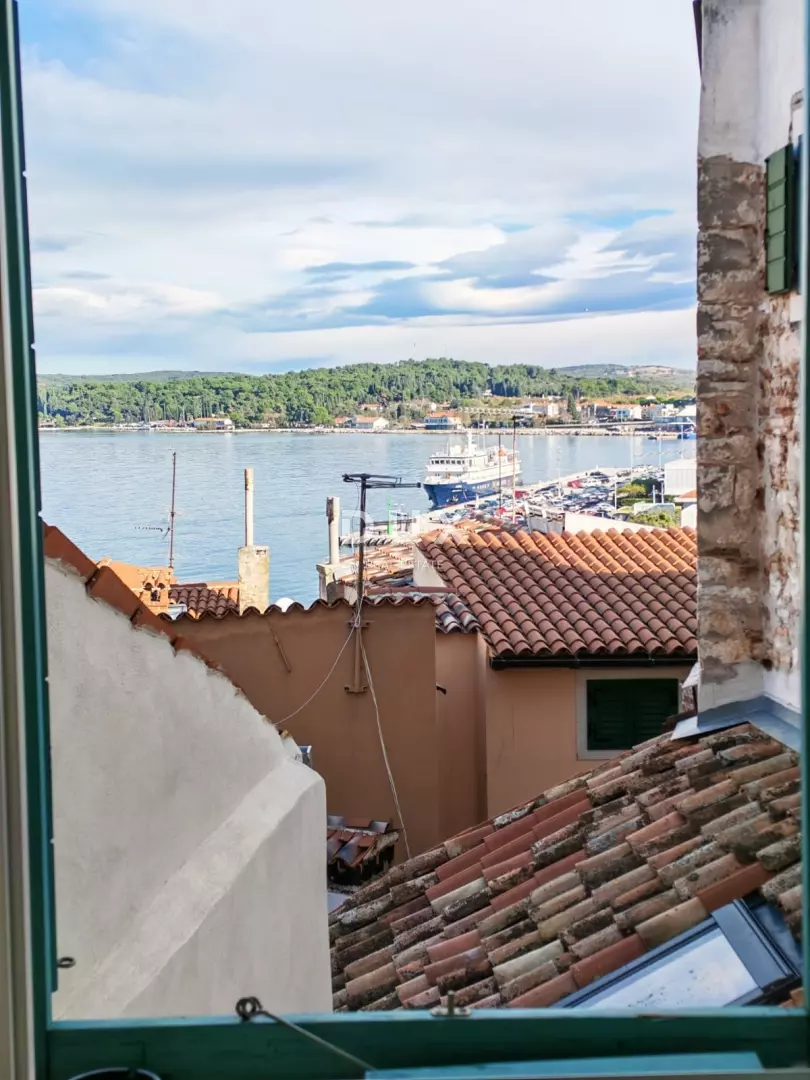 1764671664_whatsapp-image-2025-12-02-at-11-a706a8 1-bedroom Apartment In Rovinj, Croatia (35,7 M²)