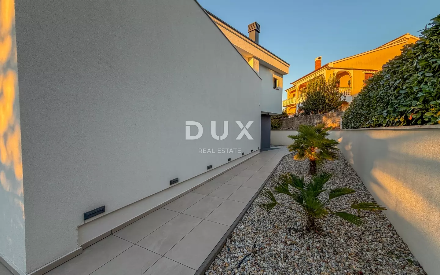 4-bedroom Villa In Malinska, Croatia (180 M²)