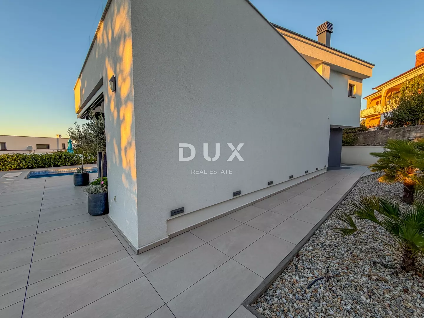 4-bedroom Villa In Malinska, Croatia (180 M²)