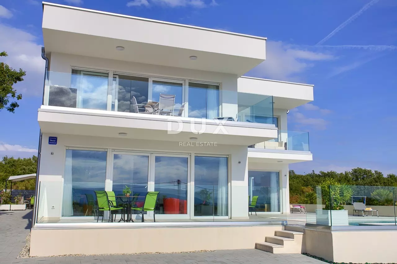 8-bedroom Villa In Linardići, Croatia (469 M²)