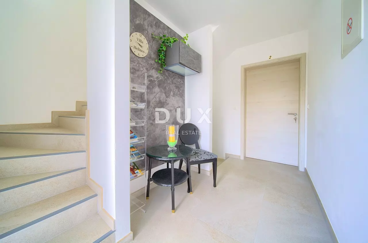 8-bedroom Villa In Linardići, Croatia (469 M²)