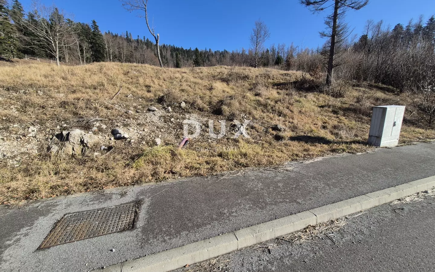 Land In Fužine, Croatia (1.198 M²)