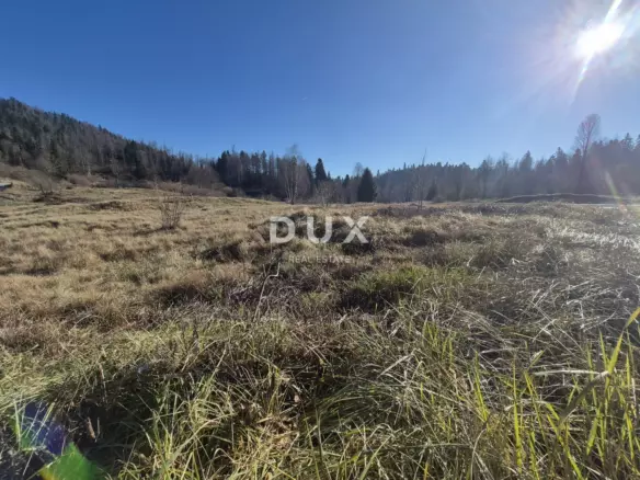 Land In Fužine, Croatia (1.213 M²)