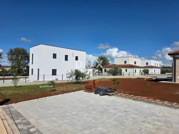 3-bedroom Detached House In Poreč, Croatia (153 M²)