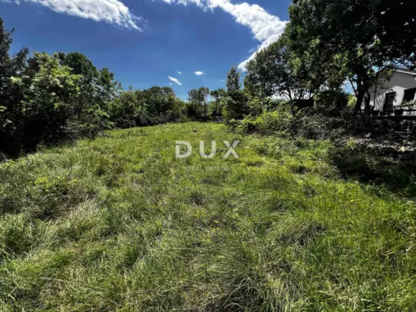 Land In Garica, Croatia (2.034 M²)