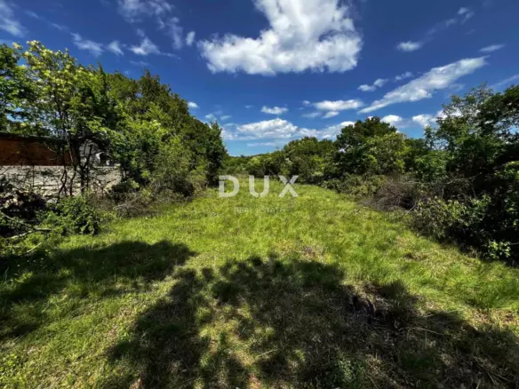 Land In Garica, Croatia (2.034 M²)