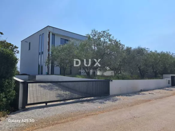 3-bedroom Detached House In Poreč, Croatia (167 M²)