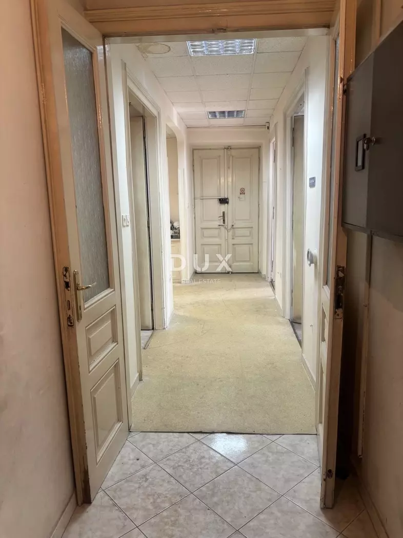 5-bedroom Apartment In Centar, Croatia (137 M²)