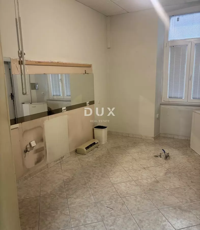 5-bedroom Apartment In Centar, Croatia (137 M²)