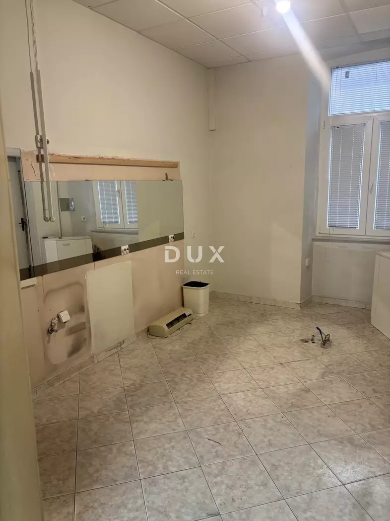 5-bedroom Apartment In Centar, Croatia (137 M²)