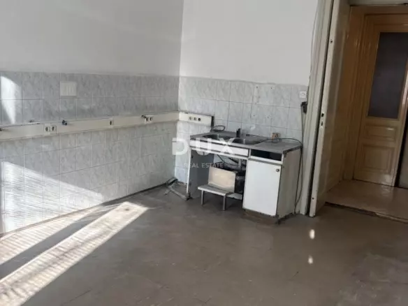 5-bedroom Apartment In Centar, Croatia (137 M²)