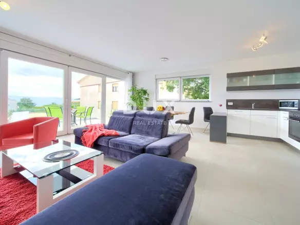 2-bedroom Apartment In Linardići, Croatia (83 M²)