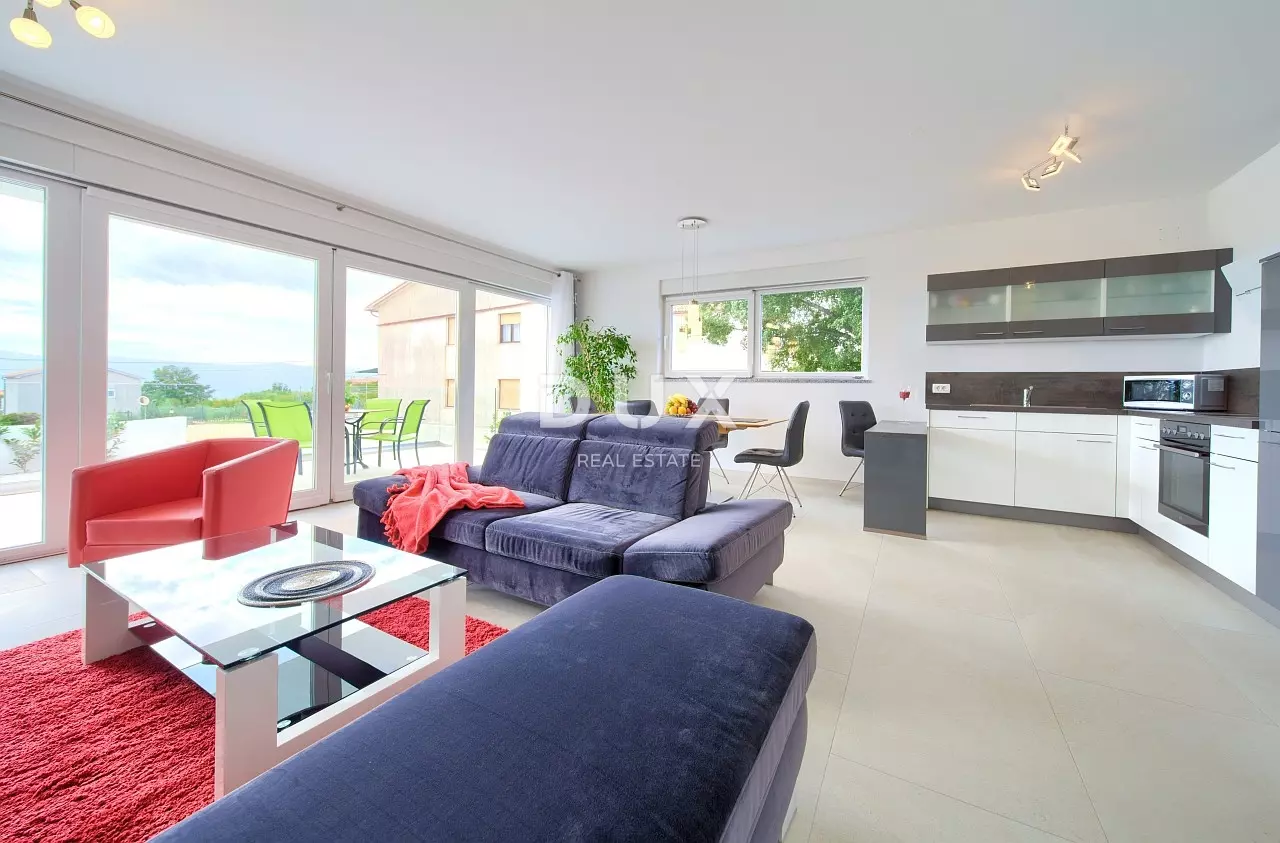 2-bedroom Apartment In Linardići, Croatia (83 M²)