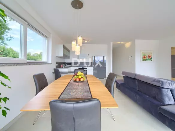 2-bedroom Apartment In Linardići, Croatia (83 M²)