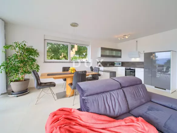 2-bedroom Apartment In Linardići, Croatia (83 M²)