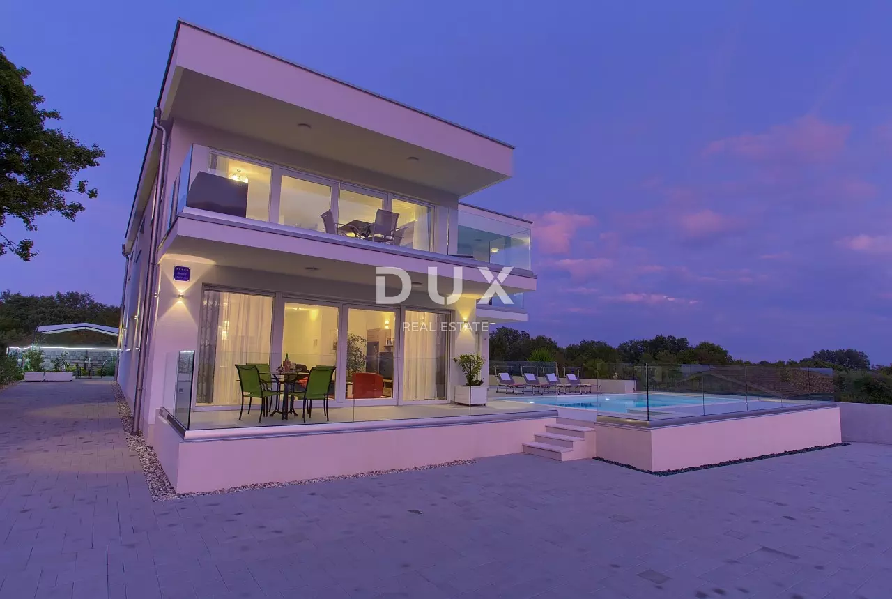 2-bedroom Apartment In Linardići, Croatia (83 M²)