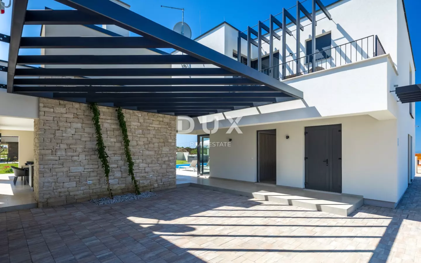 4-bedroom Villa In Brtonigla, Croatia (264 M²)