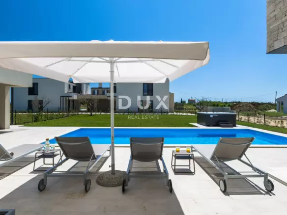 4-bedroom Villa In Brtonigla, Croatia (264 M²)