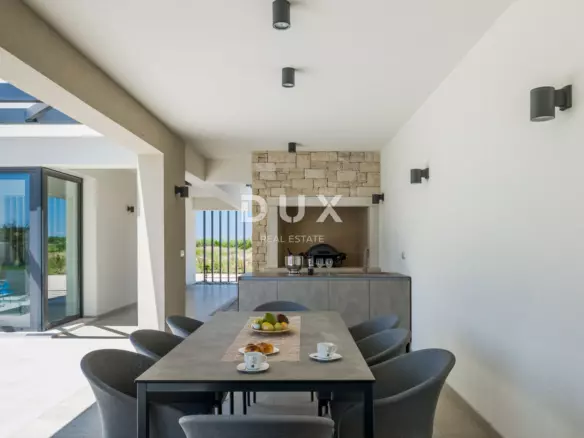 4-bedroom Villa In Brtonigla, Croatia (264 M²)