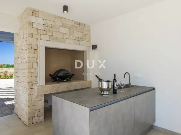 4-bedroom Villa In Brtonigla, Croatia (264 M²)