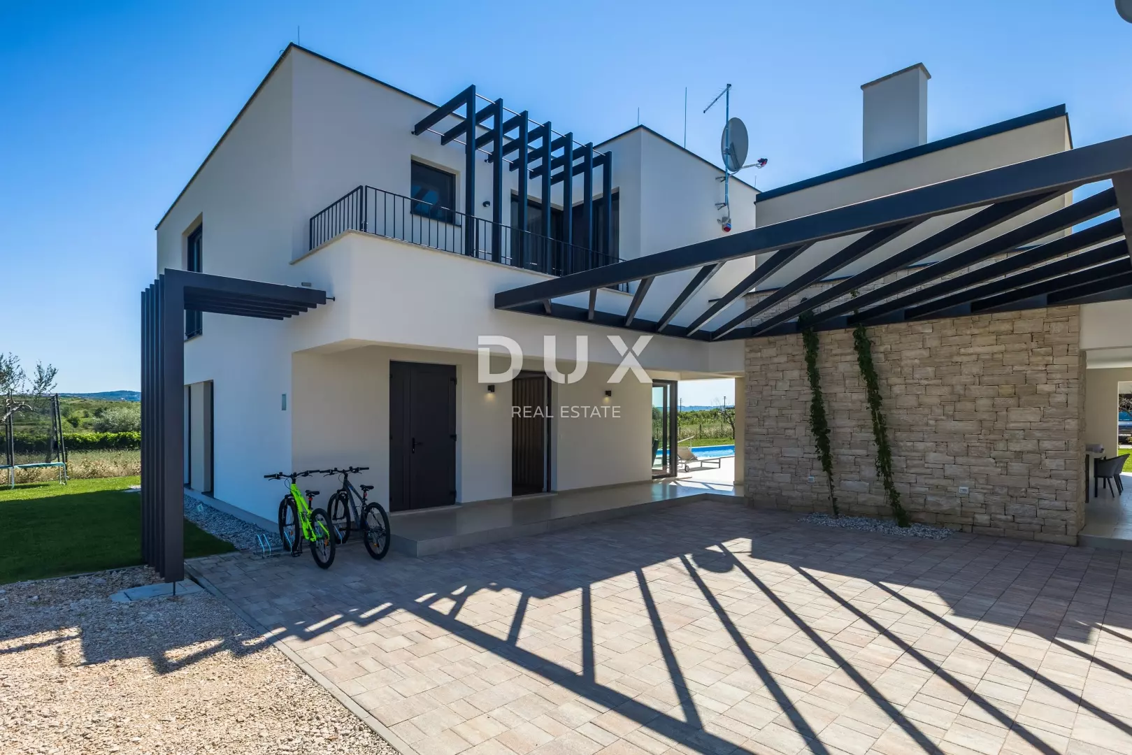 4-bedroom Villa In Brtonigla, Croatia (274 M²)