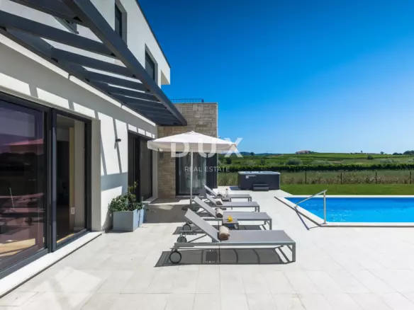 4-bedroom Villa In Brtonigla, Croatia (274 M²)