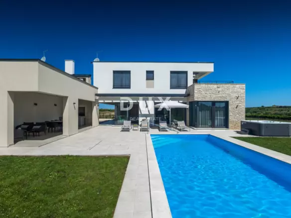 4-bedroom Villa In Brtonigla, Croatia (274 M²)